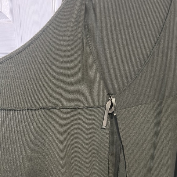 Old navy emerald green wrap dress. BRAND NEW SIZE XXL - Picture 5 of 6